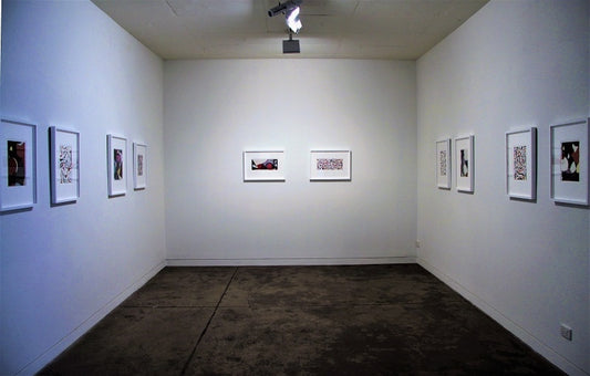 Jennifer Goodman, Apropos install