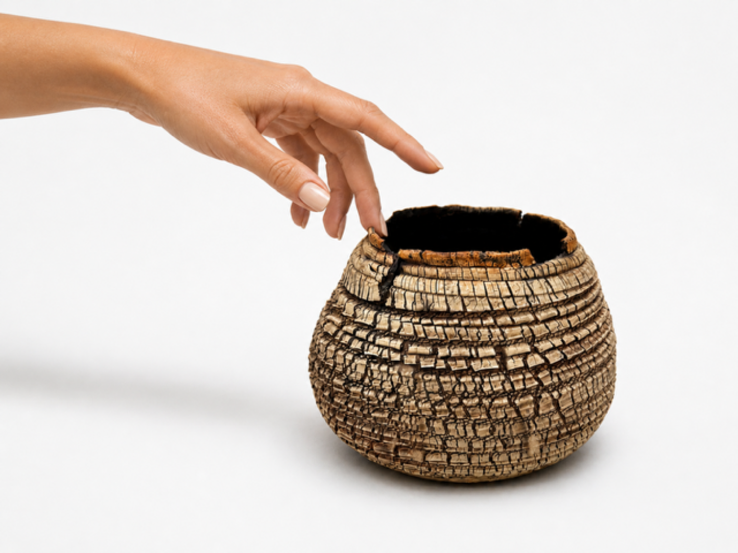 Cracked earth pot | Sarah Schembri