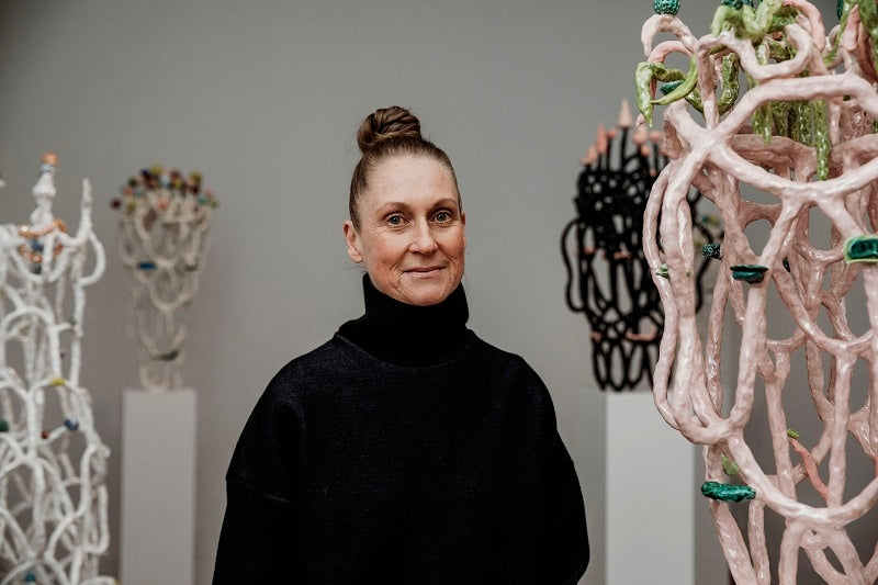 LYNDA DRAPER WINS THE SIDNEY MYER CERAMIC AWARD