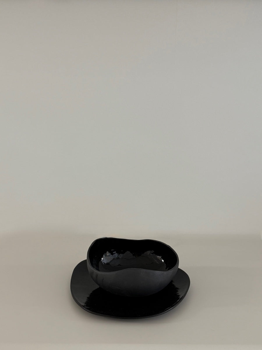 Black Bowl and Platter | Tracy Muirhead