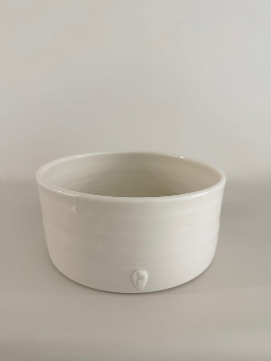 Medium flat based bowl | Kris Coad