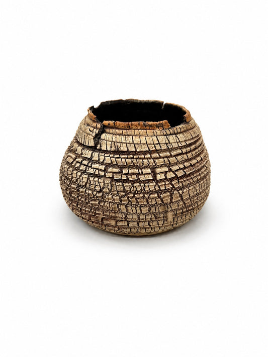 Cracked earth pot | Sarah Schembri